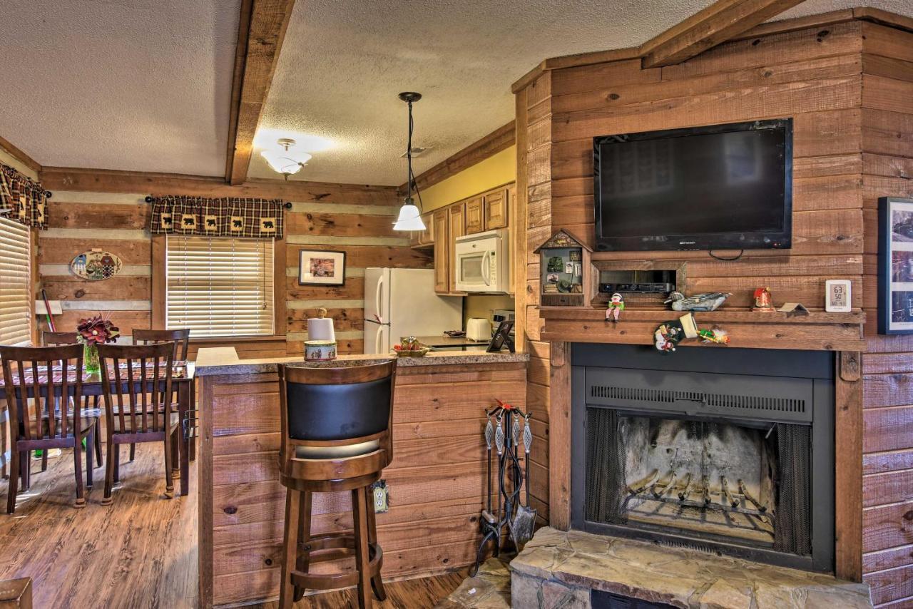 Cozy Cabin With Hot Tub And Smoky Mountain Views! Villa Bryson City Buitenkant foto