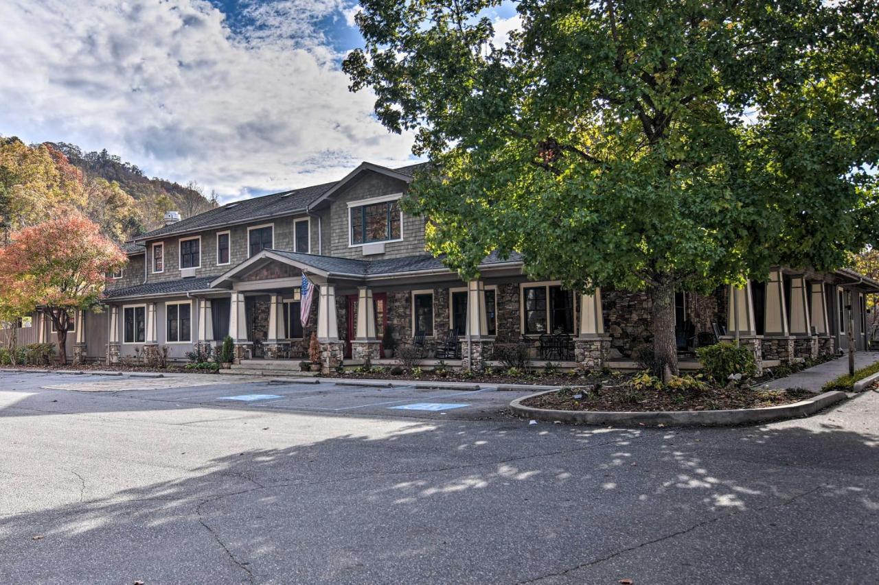 Cozy Cabin With Hot Tub And Smoky Mountain Views! Villa Bryson City Buitenkant foto