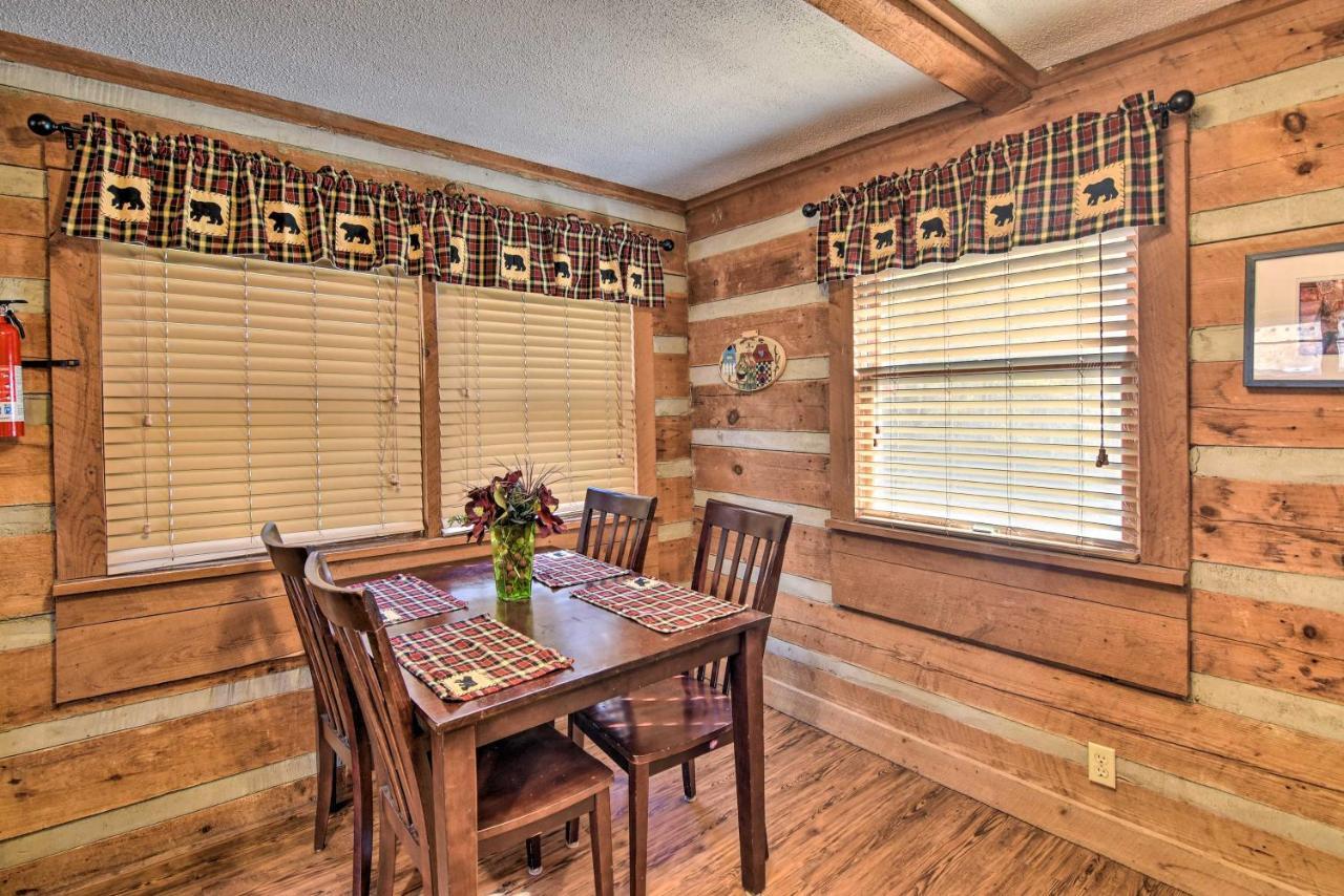 Cozy Cabin With Hot Tub And Smoky Mountain Views! Villa Bryson City Buitenkant foto