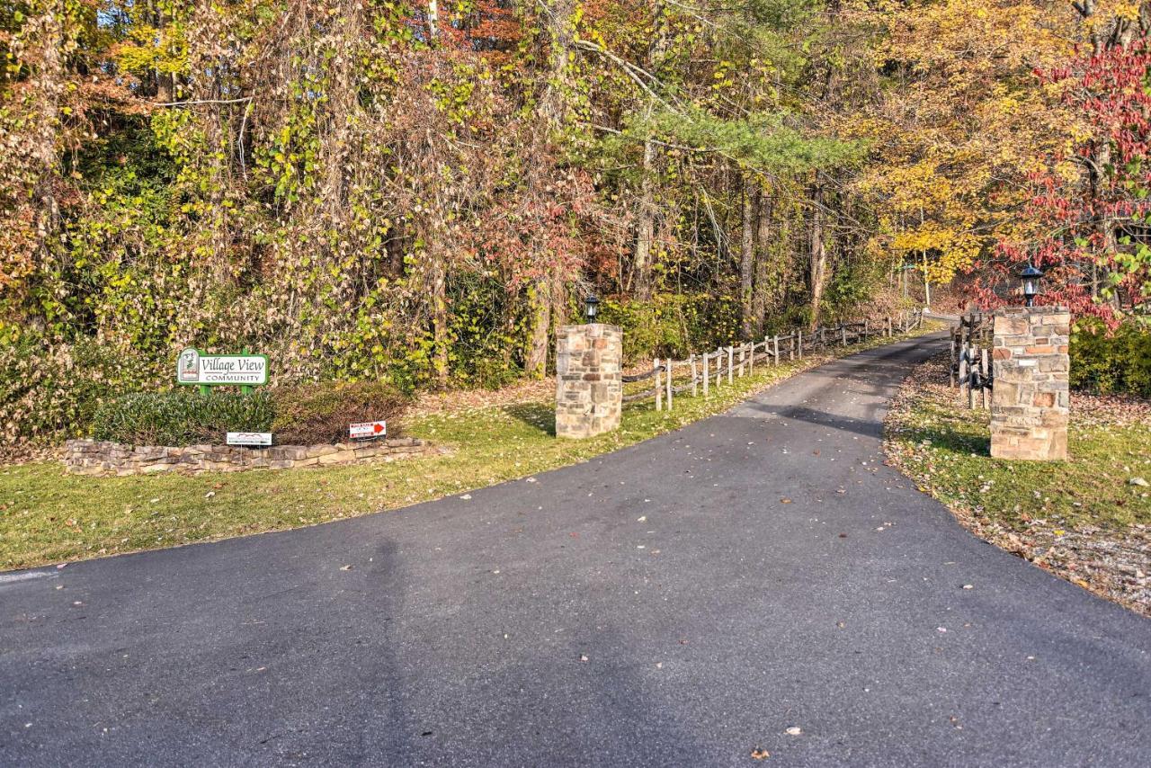 Cozy Cabin With Hot Tub And Smoky Mountain Views! Villa Bryson City Buitenkant foto